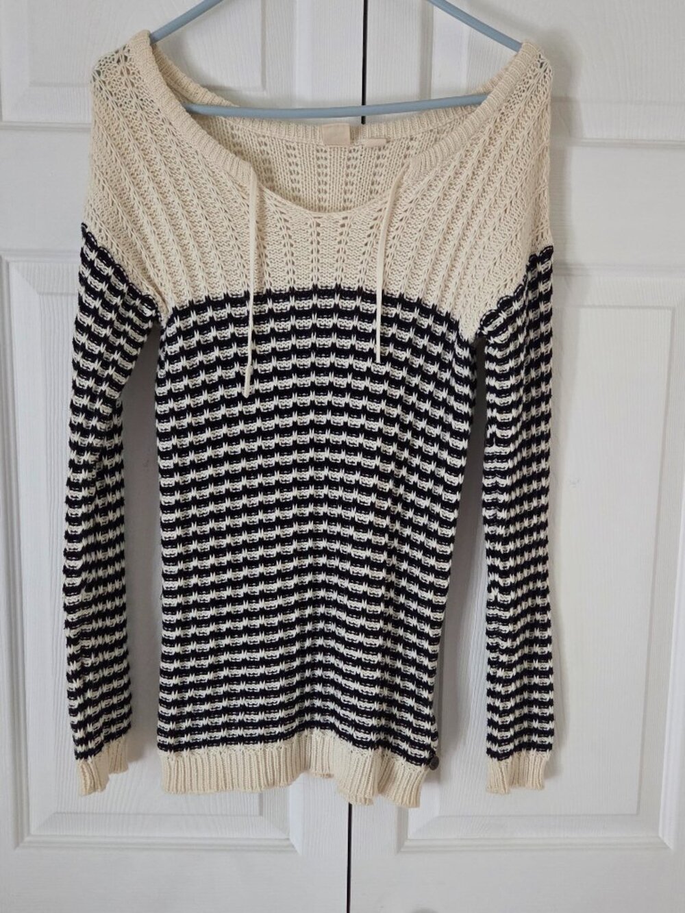 Roxy Women's Knit Pullover Sweater – Cream & Black – Size S